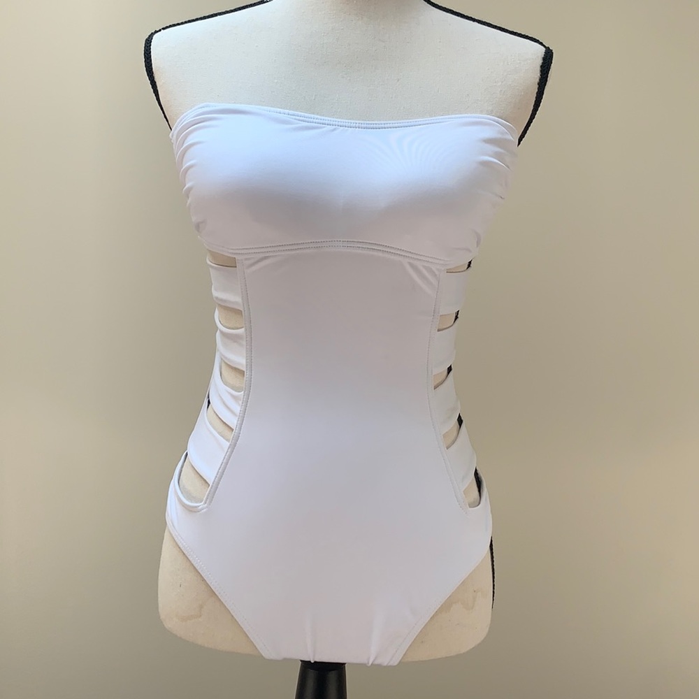 Kenneth Cole Reaction One Piece Swimsuit